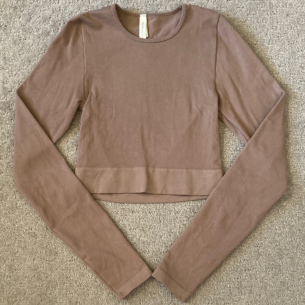 BABATON Encounter taupe seamless athletic top, Small.